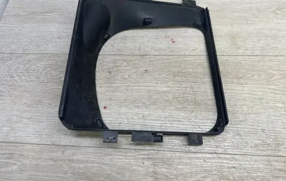 Porsche Macan (95B) Intercooler air channel guide 95B117339 95B117339B