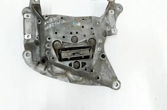Audi A4 S4 B9 Gearbox mounting bracket 8W0399262AF