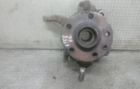 Volkswagen Transporter - Caravelle T4 Front wheel hub spindle knuckle
