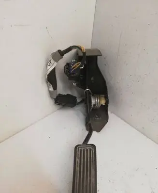 Toyota Corolla Verso AR10 Accelerator throttle pedal