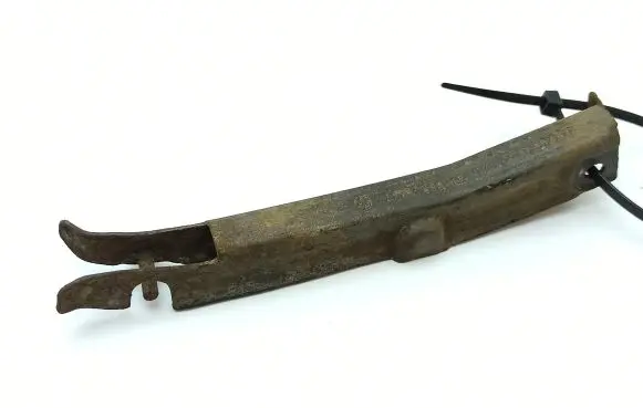 Mercedes-Benz R W251 Front bumper mounting bracket A2518801214