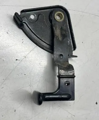 Audi 80 90 S2 B4 Engine bonnet (hood) release handle