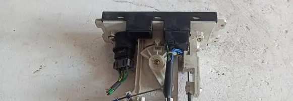 KIA Shuma Central console control unit 123632