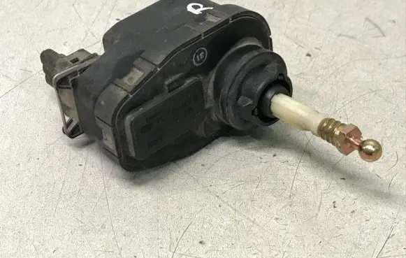 Ford Escort Headlight level adjustment motor 0307851304 91AG13K198AA