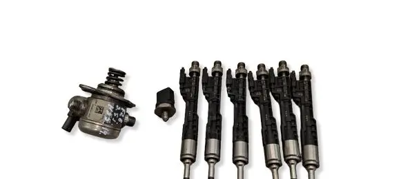 BMW X4 F26 Fuel injection system set 7610761 8604231 0138015