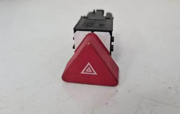 Volkswagen Golf Plus Hazard light switch 5M0953509A