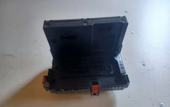 Mercedes-Benz S W221 SAM control unit A2219003101