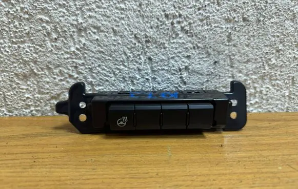 Hyundai Tucson TL Other switches/knobs/shifts 75P392