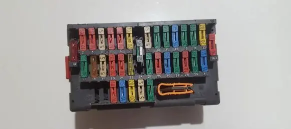 Peugeot 406 Fuse box set psa94592881 m0925425409