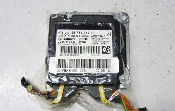 Peugeot 3008 I Airbag control unit/module 9675181780
