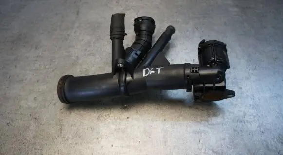 Thermostat/thermostat housing