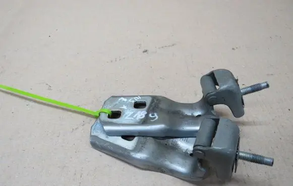 Opel Insignia A Tailgate/trunk/boot hinge 13246570 640315
