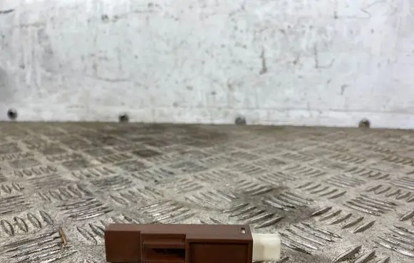 Interior comfort aerial antenna