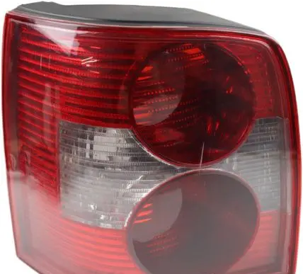 Volkswagen PASSAT B5.5 Rear/tail lights E1310017 11-A210L