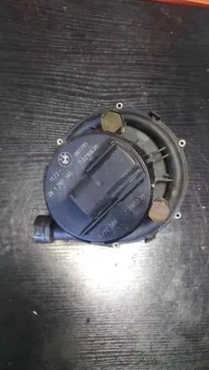 BMW 7 E38 Secondary air pump 1707585