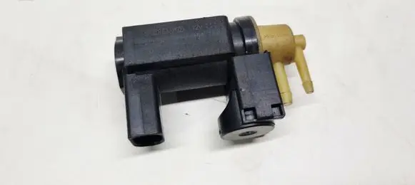 Volvo V40 Cross country Vacuum valve 31339808