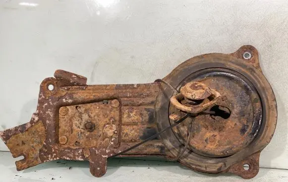 Mazda MPV Spare wheel mounting bracket 