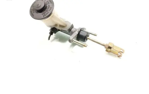 Jaguar XF Clutch master cylinder 