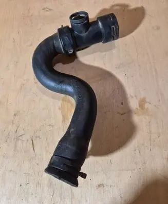 Audi A6 S6 C5 4B Coolant pipe/hose 