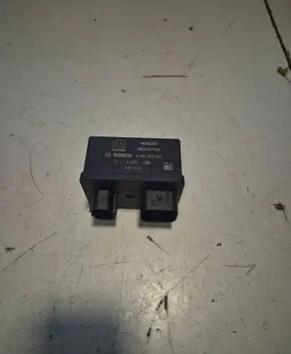 Fiat Doblo Glow plug pre-heat relay 46349347 68254974AB 0281003065