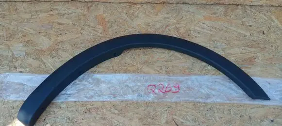 Suzuki Swift II Fender trim (molding) 990E0-68L10-000
