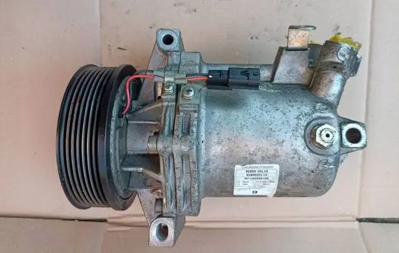 Nissan Pulsar Air conditioning (A/C) compressor (pump)