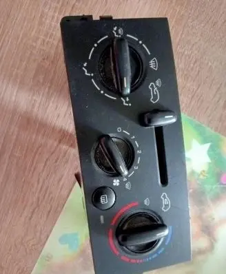 Peugeot 207 Climate control unit N102077RF 69910001
