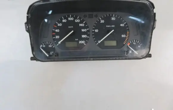 Volkswagen Golf III Speedometer (instrument cluster) 1H0919861E