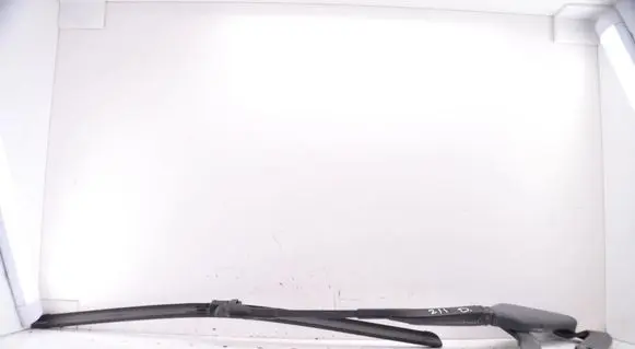 Mercedes-Benz E W211 Windshield/front glass wiper blade A2118201244