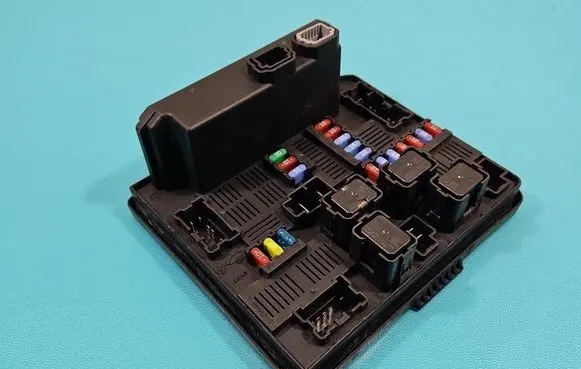 Renault Koleos I Central body control module 519222442 IMPRK1488832