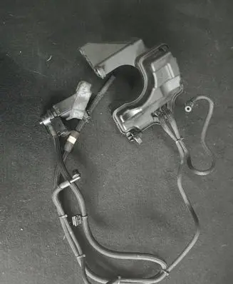 Mini Cooper Countryman R60 Vacuum air tank V756091680