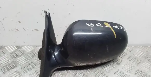 Mitsubishi Galant Front door electric wing mirror 01844