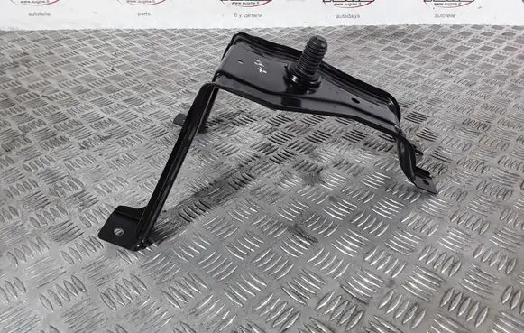 Battery bracket