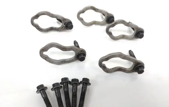 Volvo XC70 Fuel Injector clamp holder