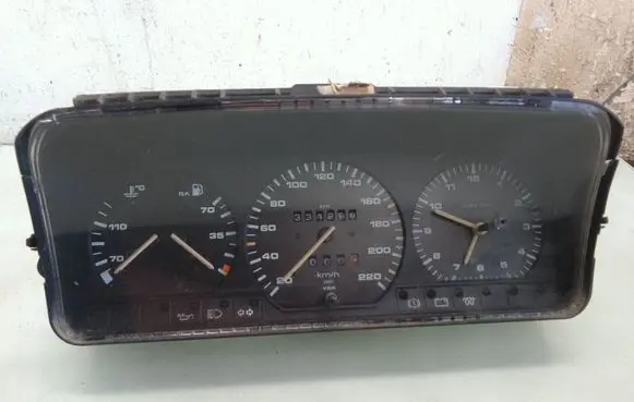Volkswagen PASSAT B3 Speedometer (instrument cluster)
