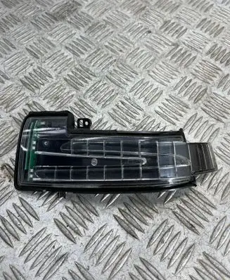 BMW X5 F15 Mirror indicator light A047145 A1668200121 615407