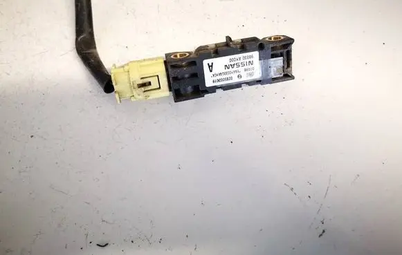 Nissan Primera Airbag deployment crash/impact sensor 98830ay000