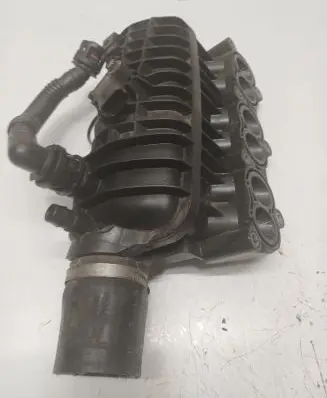Ford Fiesta Intake manifold 1047092S01