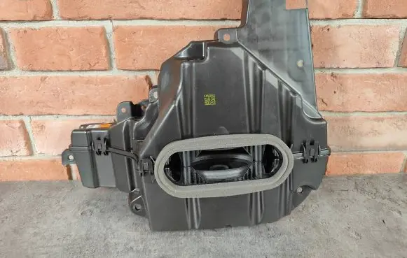 BMW 7 G70 Subwoofer speaker 5A2FE31 65135A2YE3105 8926000301A