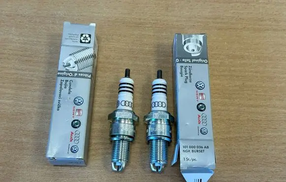 Volkswagen Polo III 6N 6N2 6NF Spark plug 101000036AB BUR5ET