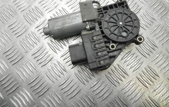Ford Focus Front door window regulator motor 3130034192 Z1193