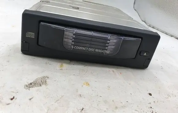 BMW 5 E60 E61 CD/DVD changer 65126956939 E24020469