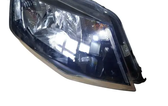 Skoda Fabia Mk3 (NJ) Headlight/headlamp 6V1941016 90066748