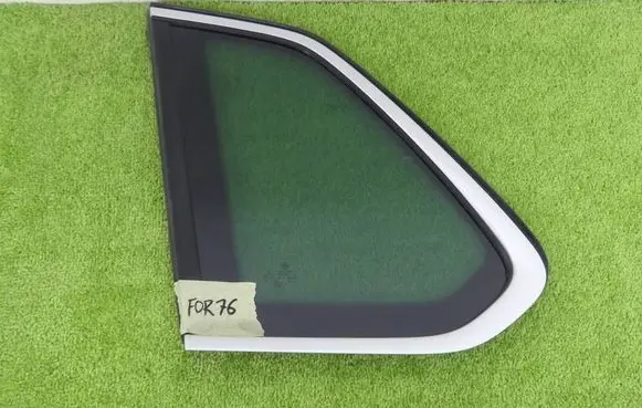 Volkswagen Tiguan Rear side window 5NA8450419