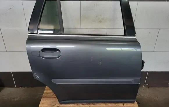 Volvo XC90 Rear door 