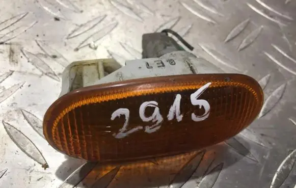 Mitsubishi Galant Front fender indicator light