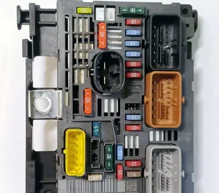 Citroen Dispatch II BSM Control unit 9807028680 BSMR0300 R03