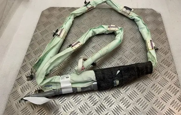 Land Rover Discovery 5 Roof airbag HY3214K159AD
