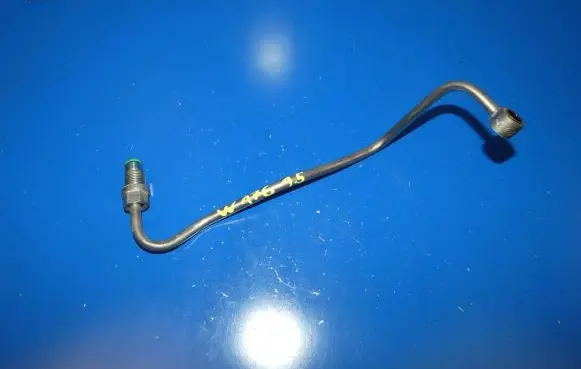 Mercedes-Benz A W176 Oil cooling pipe 