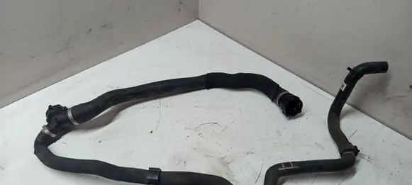 BMW 2 F46 Engine coolant pipe/hose 8584831